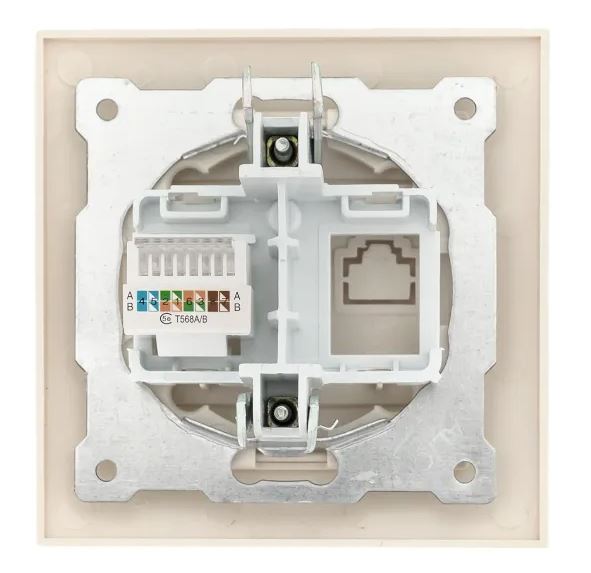 Валенсия Розетка компьютерная RJ-45 1-местная кремовая (EWK01-035-20)